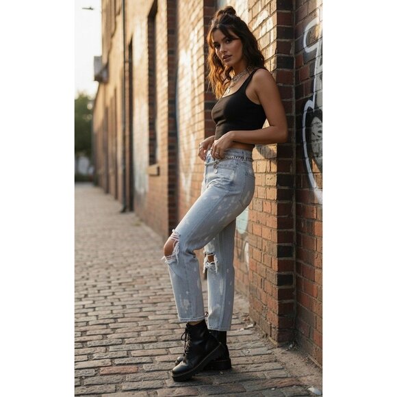 Urban Outfitters Denim - Urban Outfitters BDG Grunge 90s Ripped Distressed High Rise Straight Denim Jeans